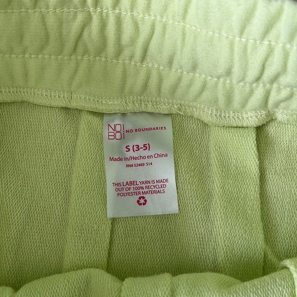 Junior’s Tennis Skirt - Picture 4 of 4